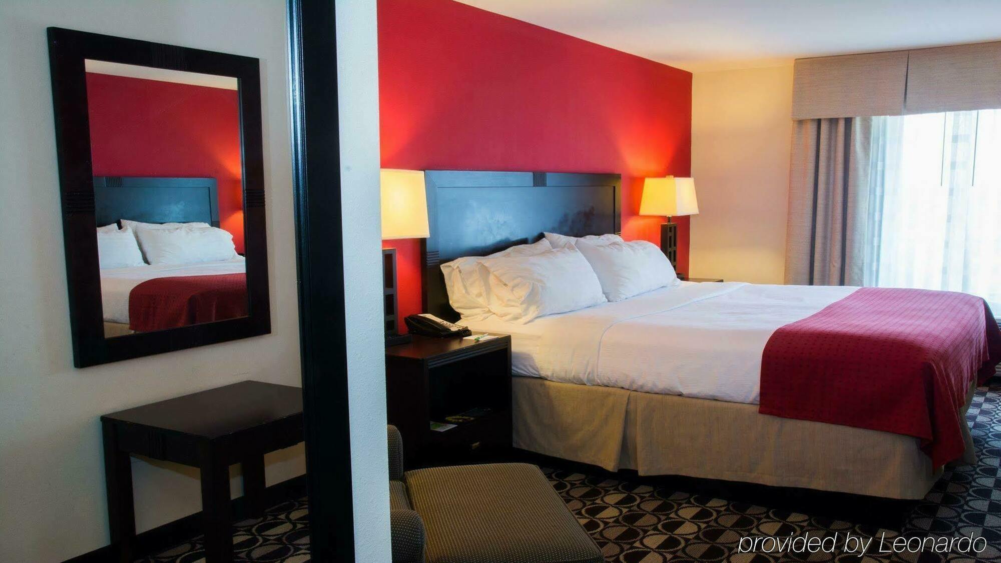 Holiday Inn Saint Louis-Fairview Heights By Ihg Exterior photo